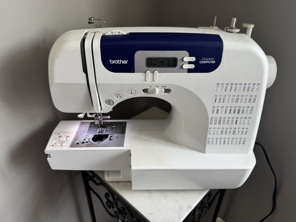 Brother CS-6000i Computerized Sewing Machine w/ Foot Pedal 🔥🔥