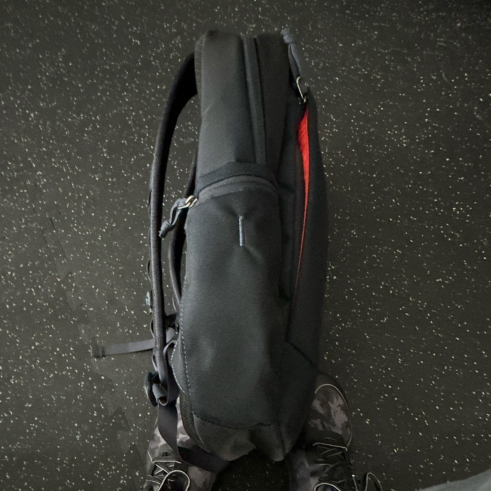 Thule Mineral Navy Blue/Orange Lining Subterra 23L Notebook Slim Backpack