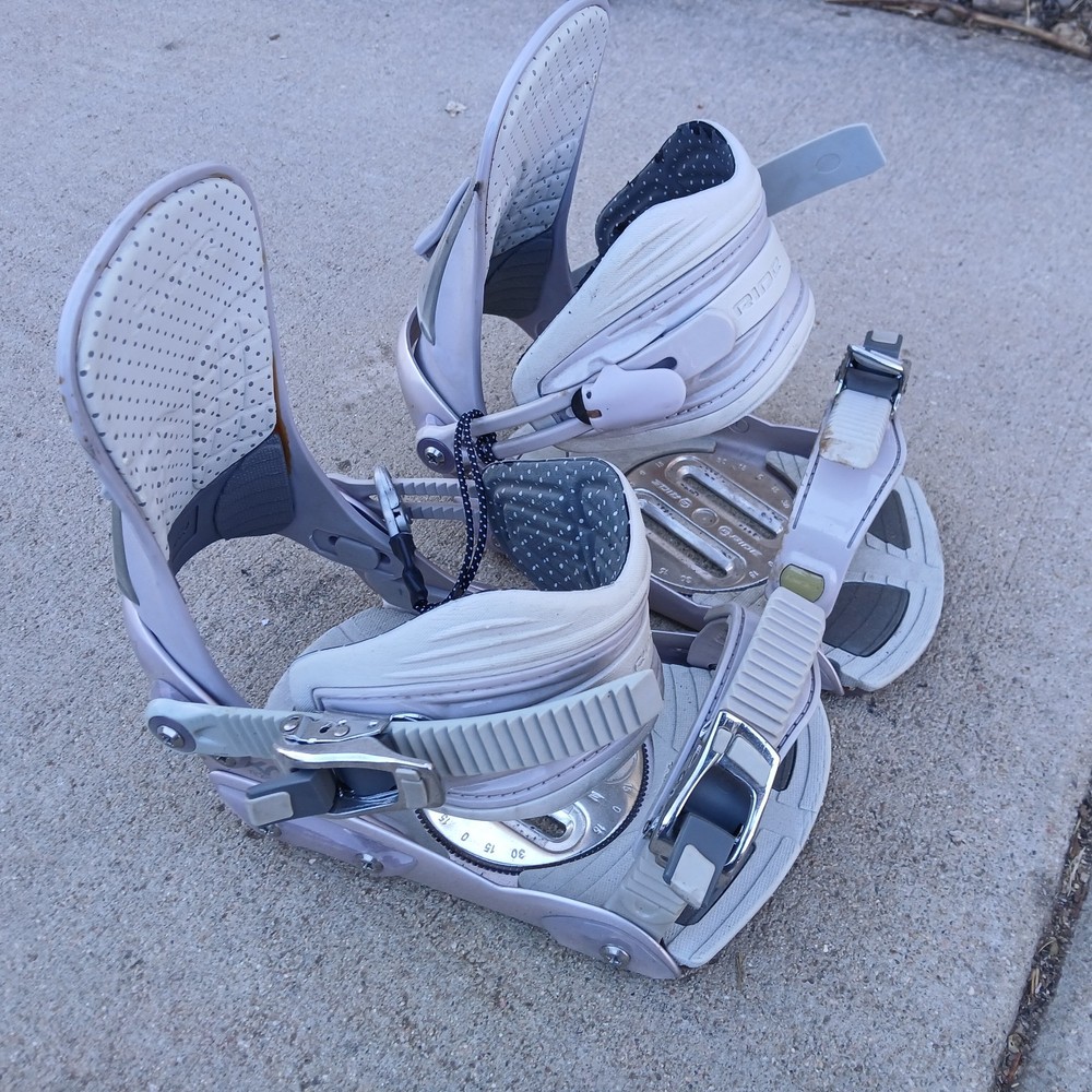 Ride VXN Womens Snowboard Bindings Lavender Gray