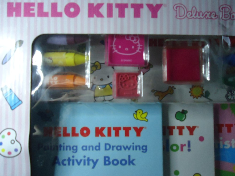 Hello Kitty Deluxe Book Gift Set Reading and Activities
