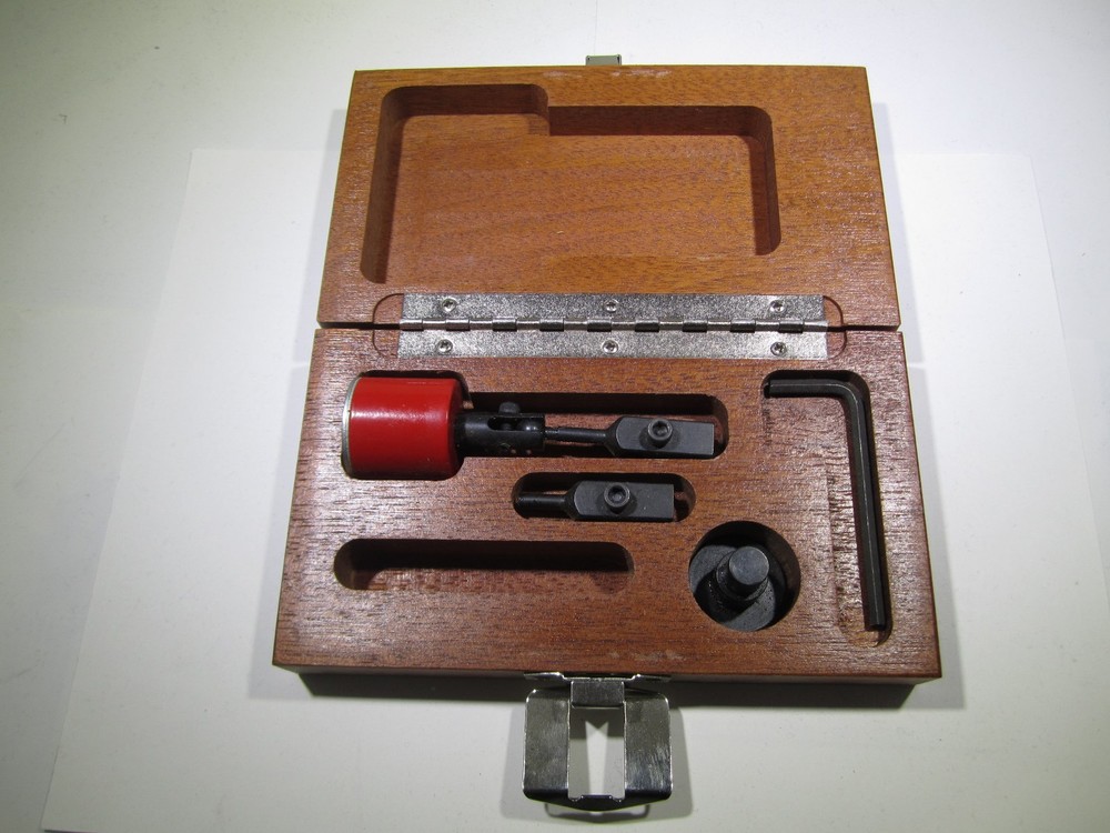 " BROWNE & SHARPE. "  UNIVERSAL MAGNETIC INDICATOR HOLDER.  #5997755.