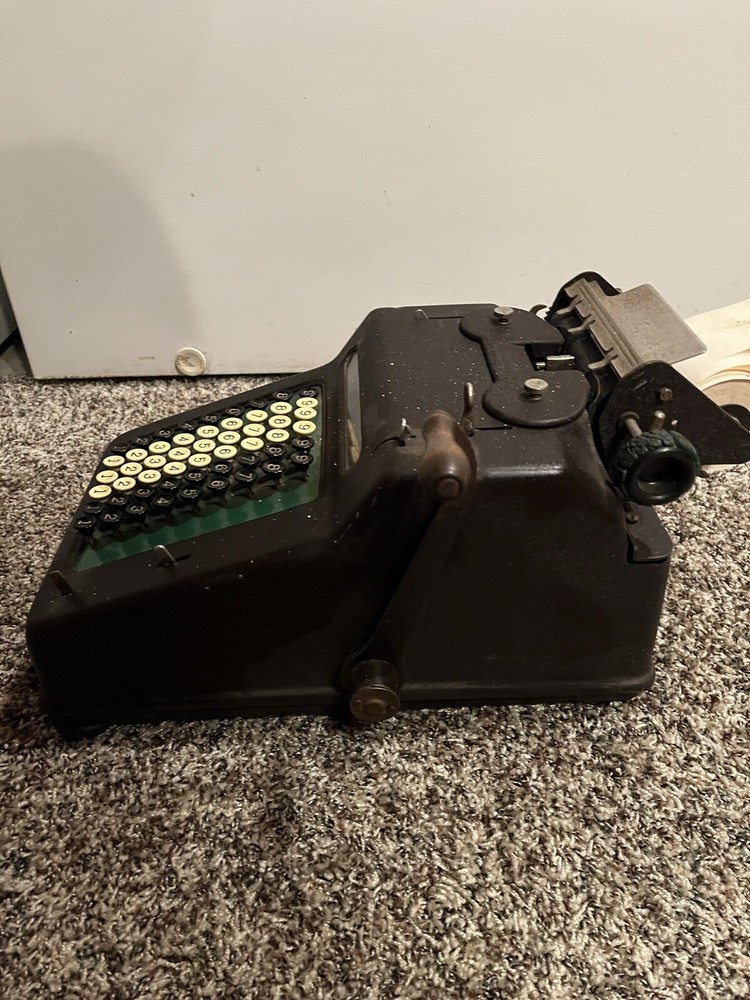 Vintage Allen Wales Desk Model Adding Machine.