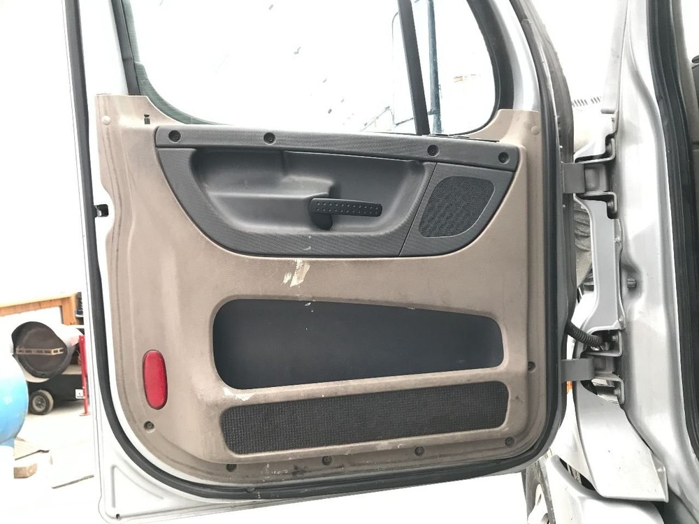 2008-2020 Freightliner CASCADIA SILVER Left/Driver Door - Used