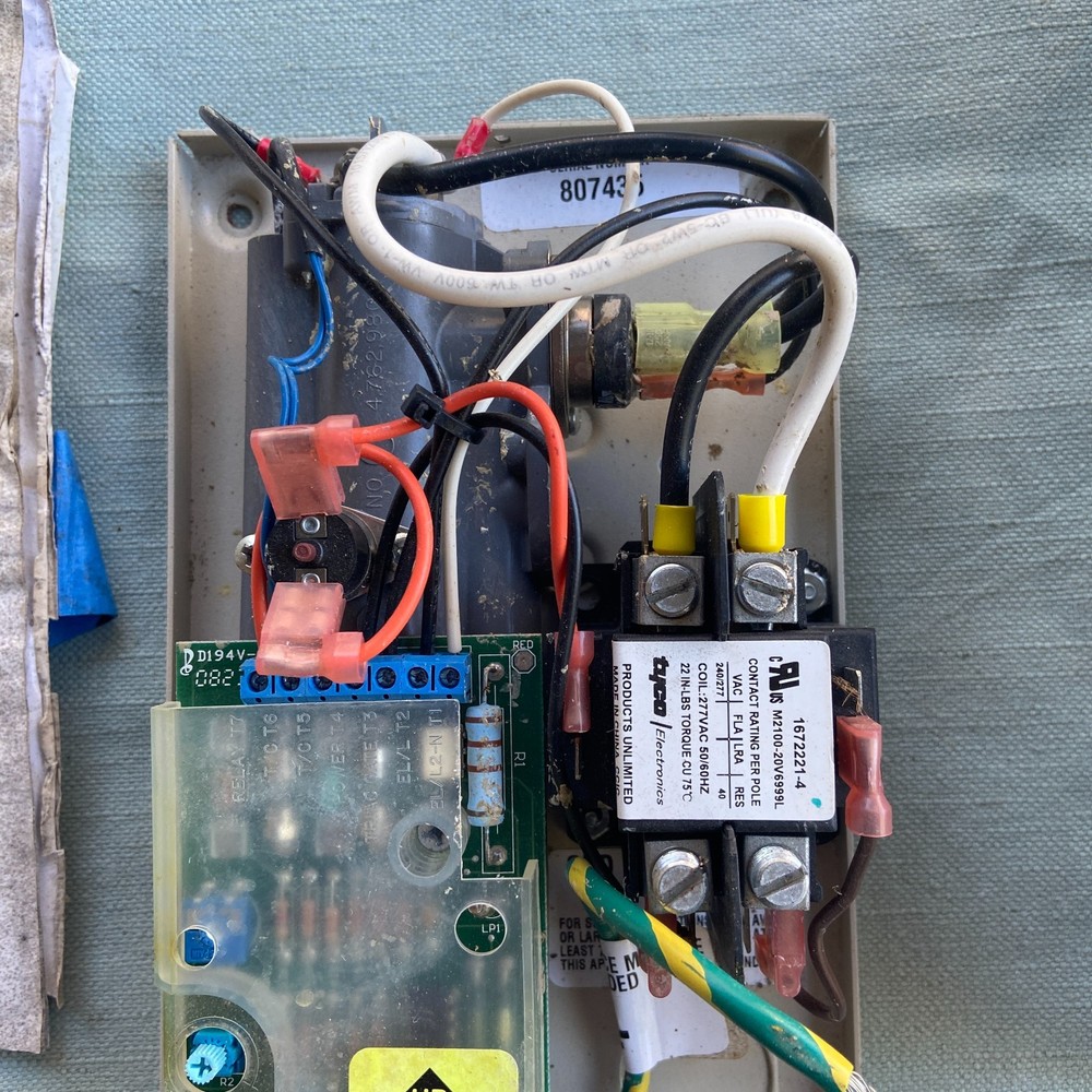 Eemax EX90T-ML Thermostatic Mini Hot Water Heater Tankless Made USA 240V Unused