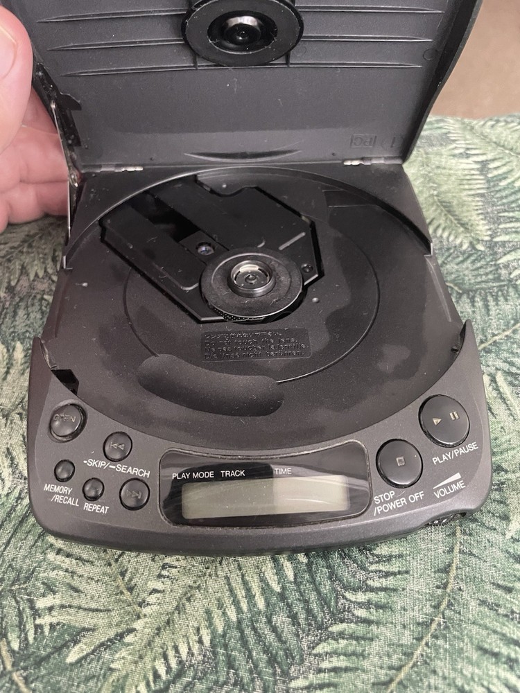 Panasonic SL-S330 Portable CD Player XBS MASH Black Tested