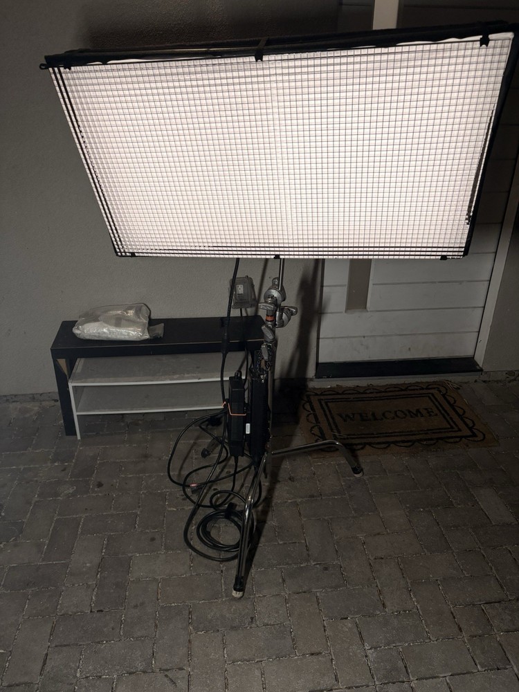 Litegear Litemat Plus 4 LED Studio Panel Portable Dimmable AC-Powered Light