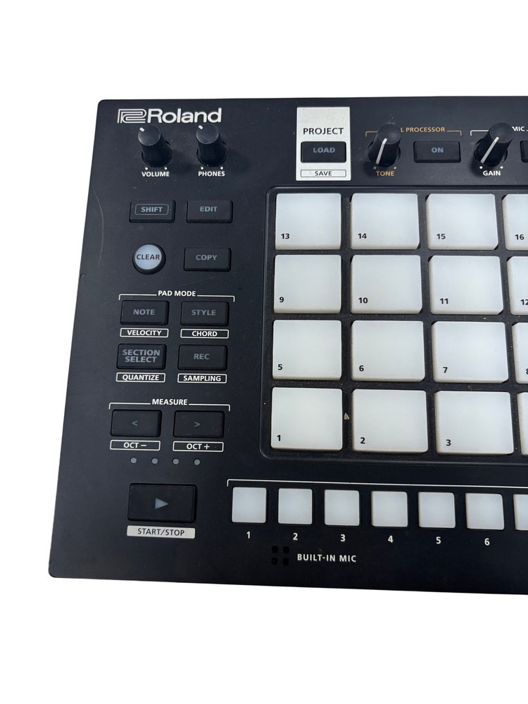 Roland Verselab MV-1 Audio Production Workstation