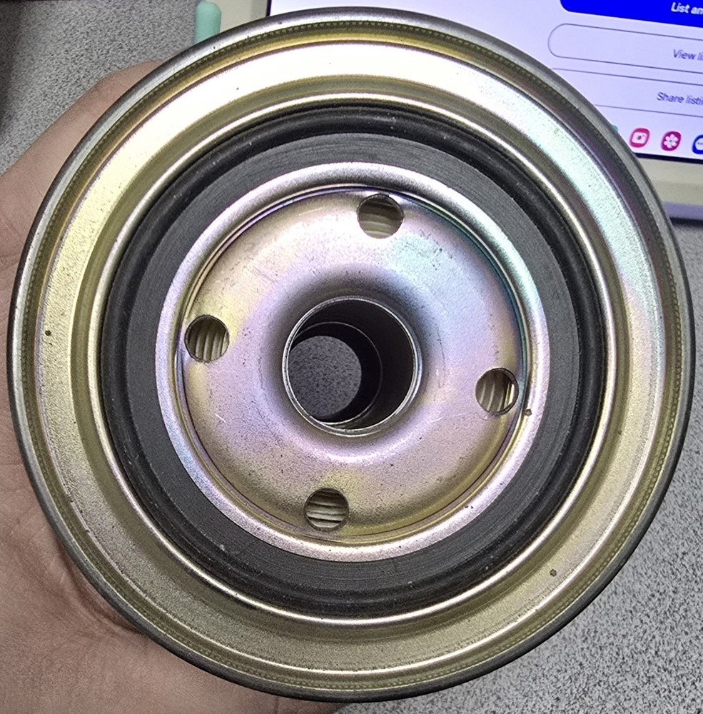 GENUINE MITSUBISHI FUEL FILTER # ME132525