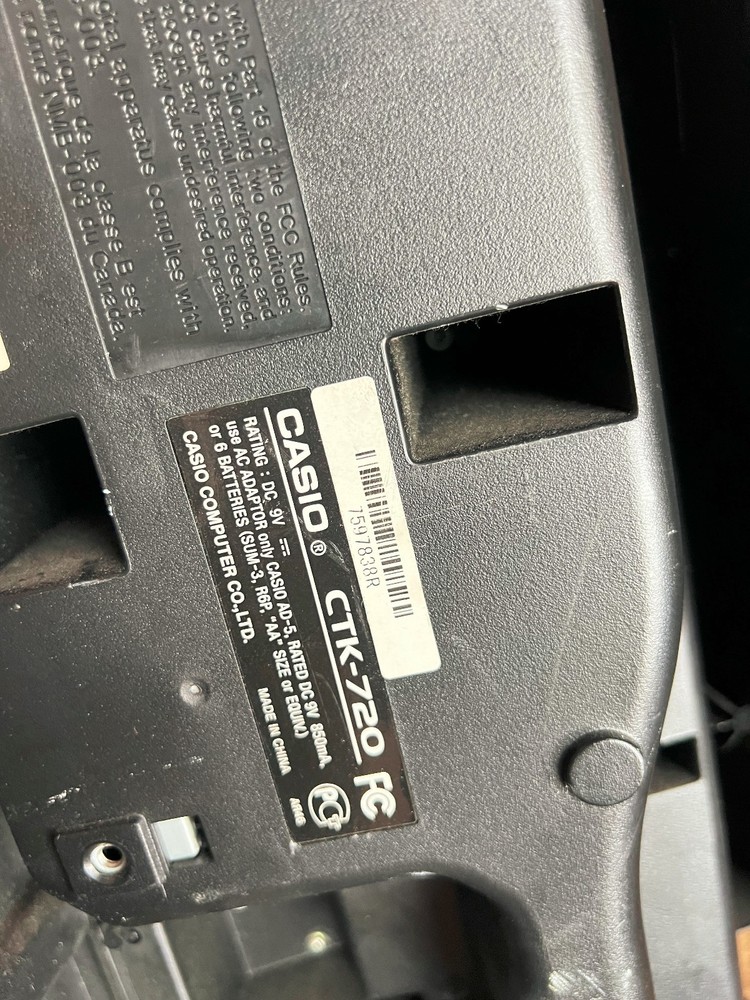 Casio CTK-720 Electronic Keyboard 61-Key Black