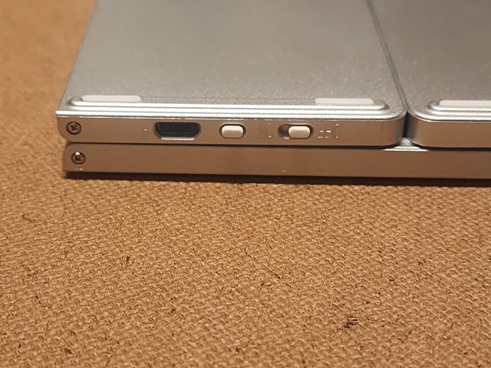 Universal Bluetooth Wireless Folding Keyboard w/Touchpad SILVER Mini Portable