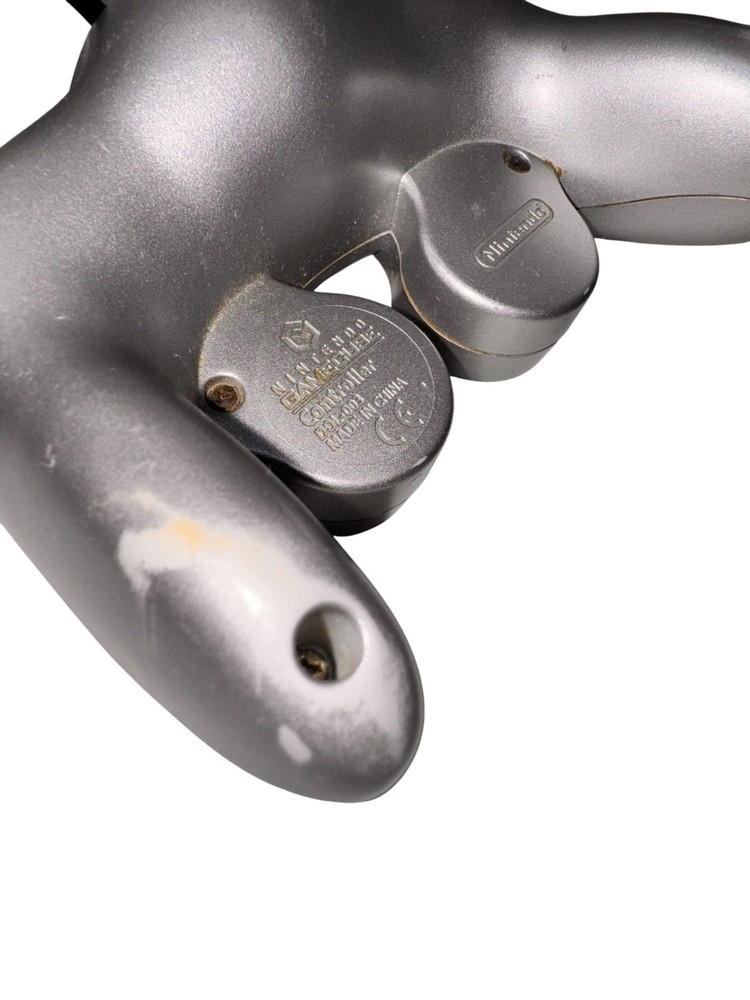 Nintendo GameCube Controller Silver Wired Model DOL-003