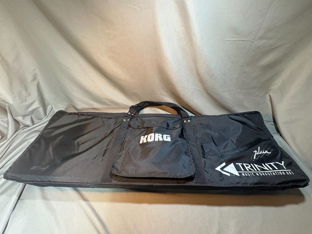 KORG TRINITY Plus 61-Key Keyboard Synthesizer with soft case