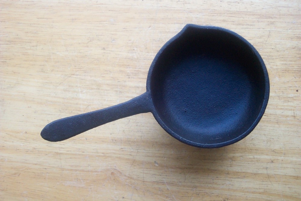 WILTON REPRODUCTION CAST IRON BULLET LADLE