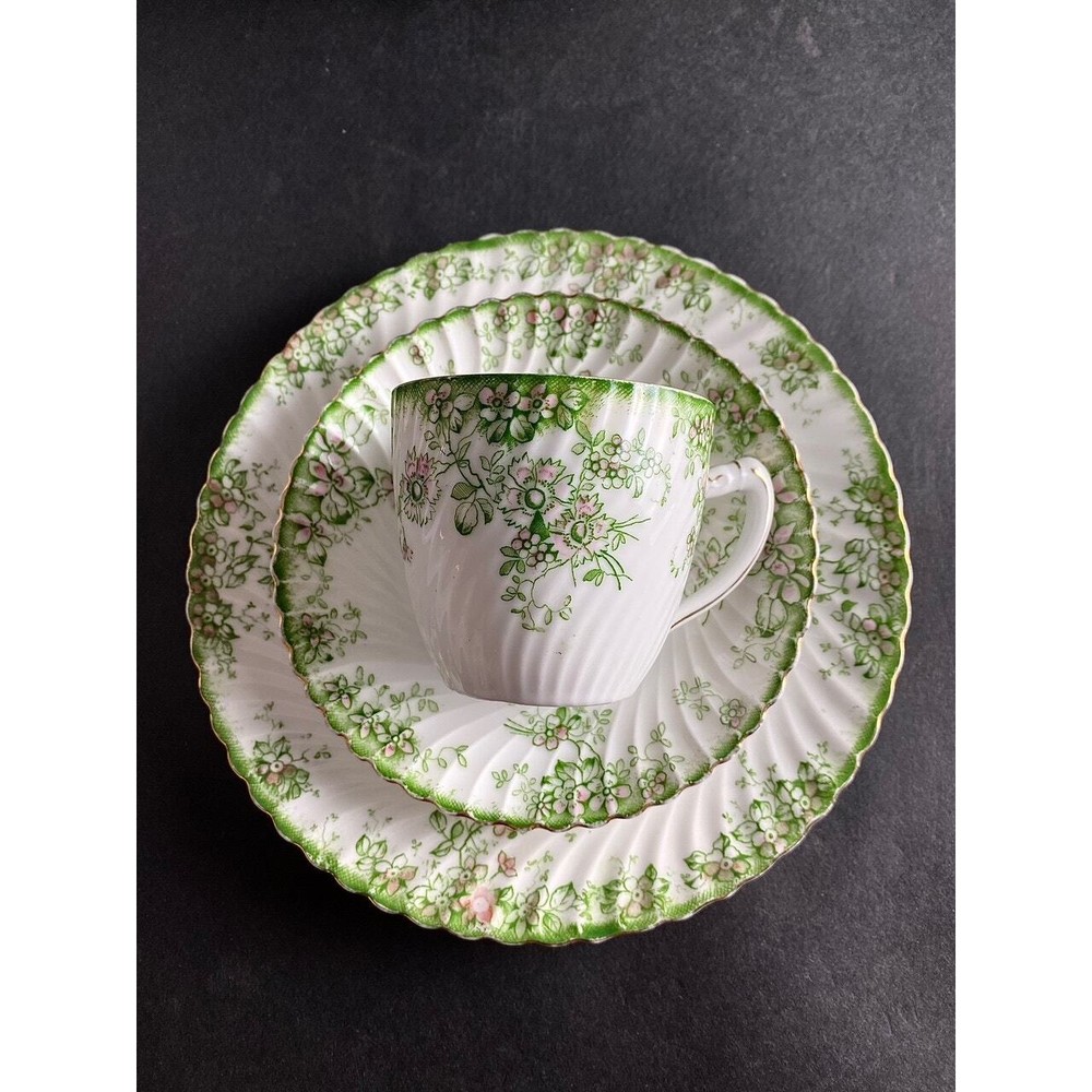 Antique 13-Piece Tea Set - Delicate Green Leaf & Pink Flower Pattern