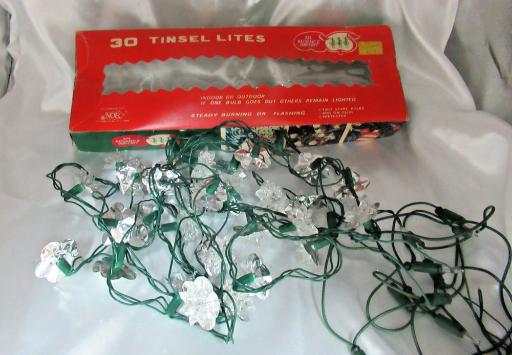 Vintage Christmas Tinsel String Lights in box 30 Blinks Noel