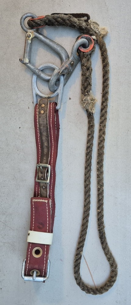 MILLER TREE OR POLE CLIMBING BELT WITH ROPE AND HOOKS~ SIZE SMALL