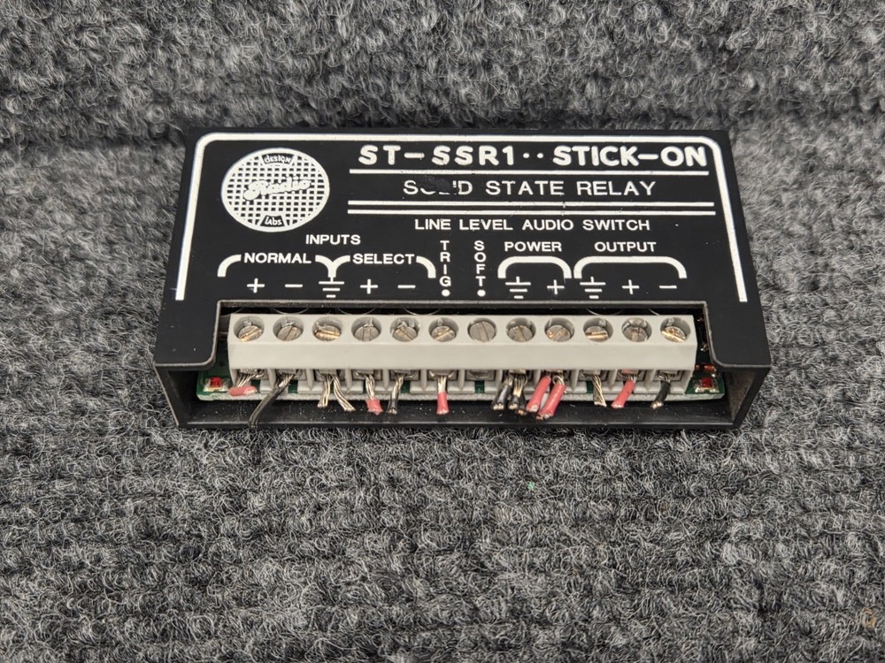 Radio Design Labs ST-SSR1 Stick-On Solid State Relay Audio PatchBay Black Module