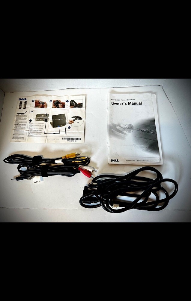 Dell 3200MP DLP Front Projector WORKS! - Includes Remote, Case, Instructions!