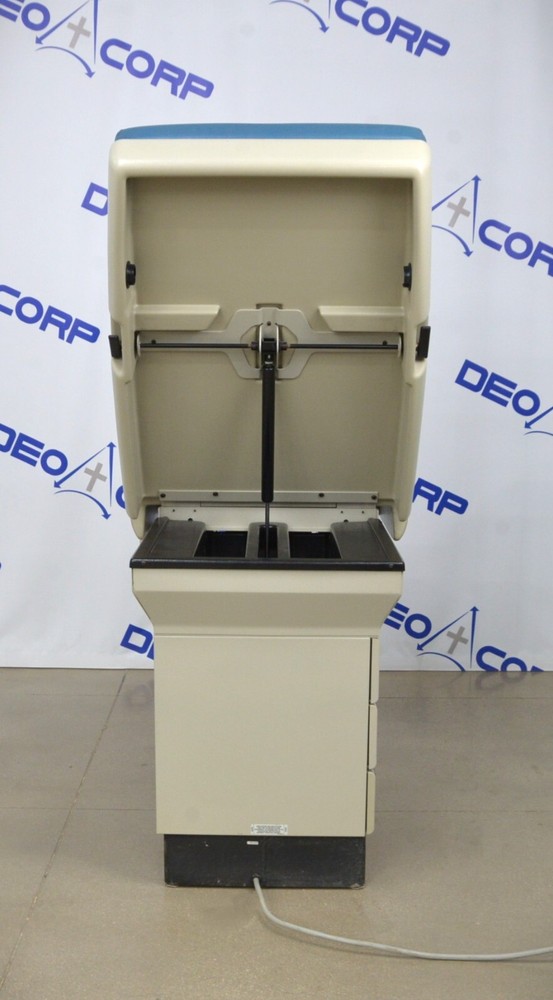 Midmark 404-007 Barrier Free Manual Exam Table