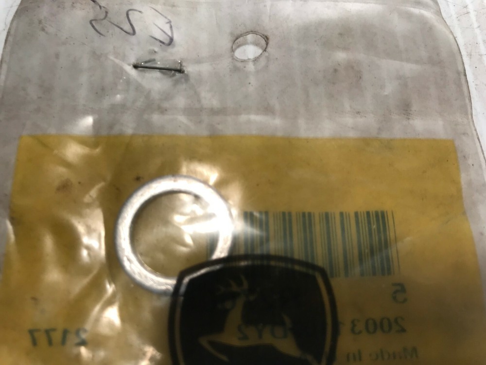 R27003 GENUINE John Deere WASHER