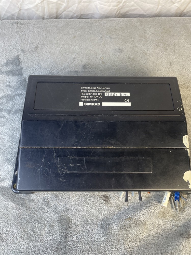 SIMRAD J300X Junction Unit