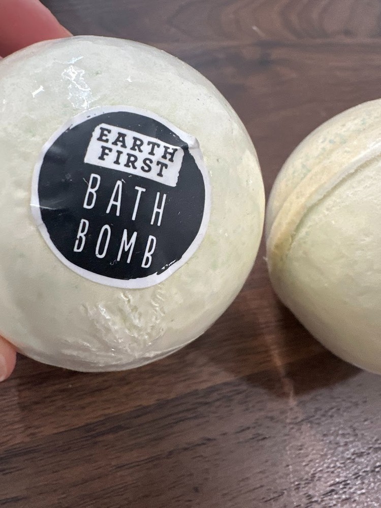 2 HALLU Earth First Bath Bombs – 4.9 oz Each – Sealed