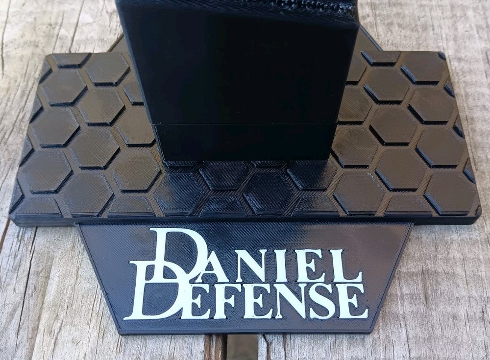 Sporting Rifle Display / Table Stand Daniel Defense