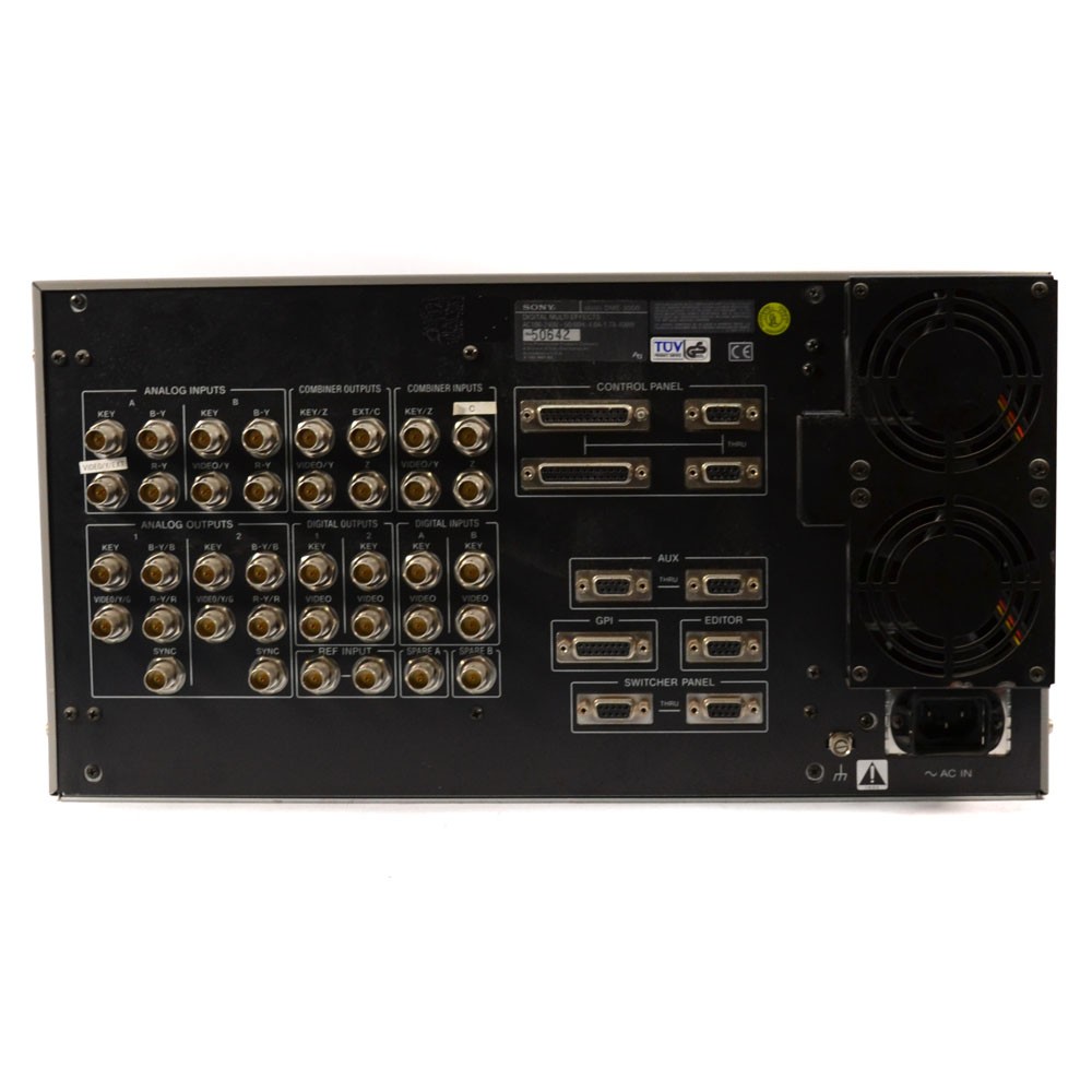 Sony DME-3000 Digital Multi-Effects System No Modules Powers On AS/IS