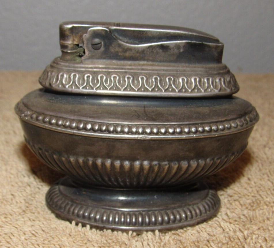 Very Old Ronson Queen Anne Silverplate Table Lighter
