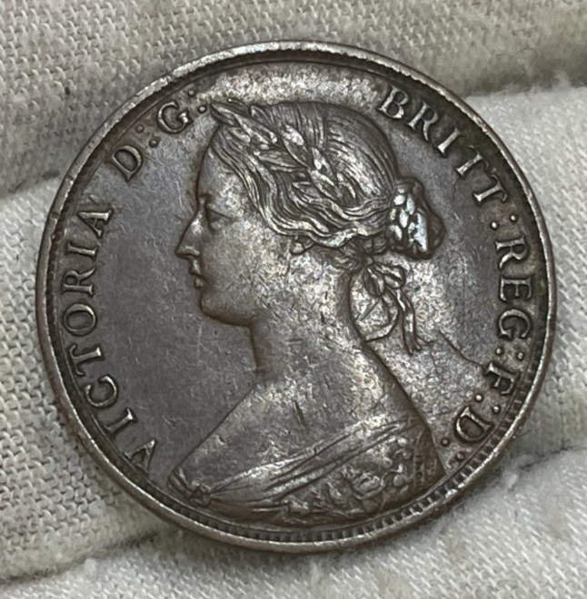 1861 Great Britain Half Penny Coin Great Condition