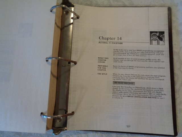 Ashton Tate Programming With dBase III Plus Reference Manual