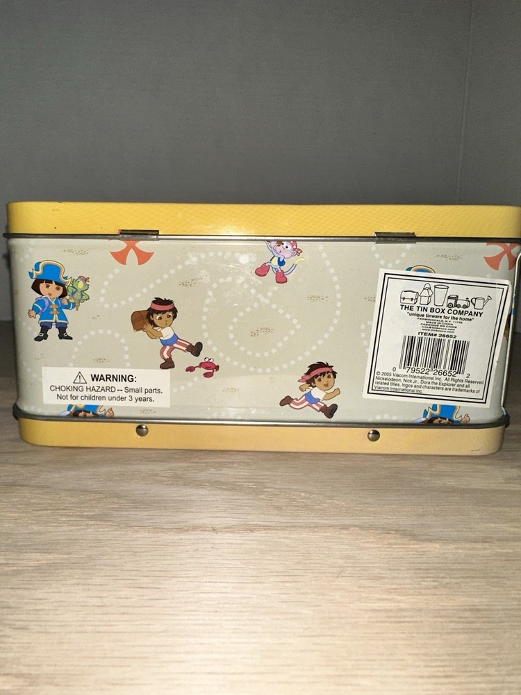 Nickelodeon Dora the Explorer High Seas Explorers Metal Lunchbox