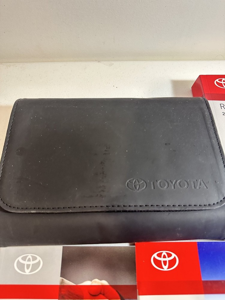 2016 Toyota RAV4 2016 Owner's Manual Set
