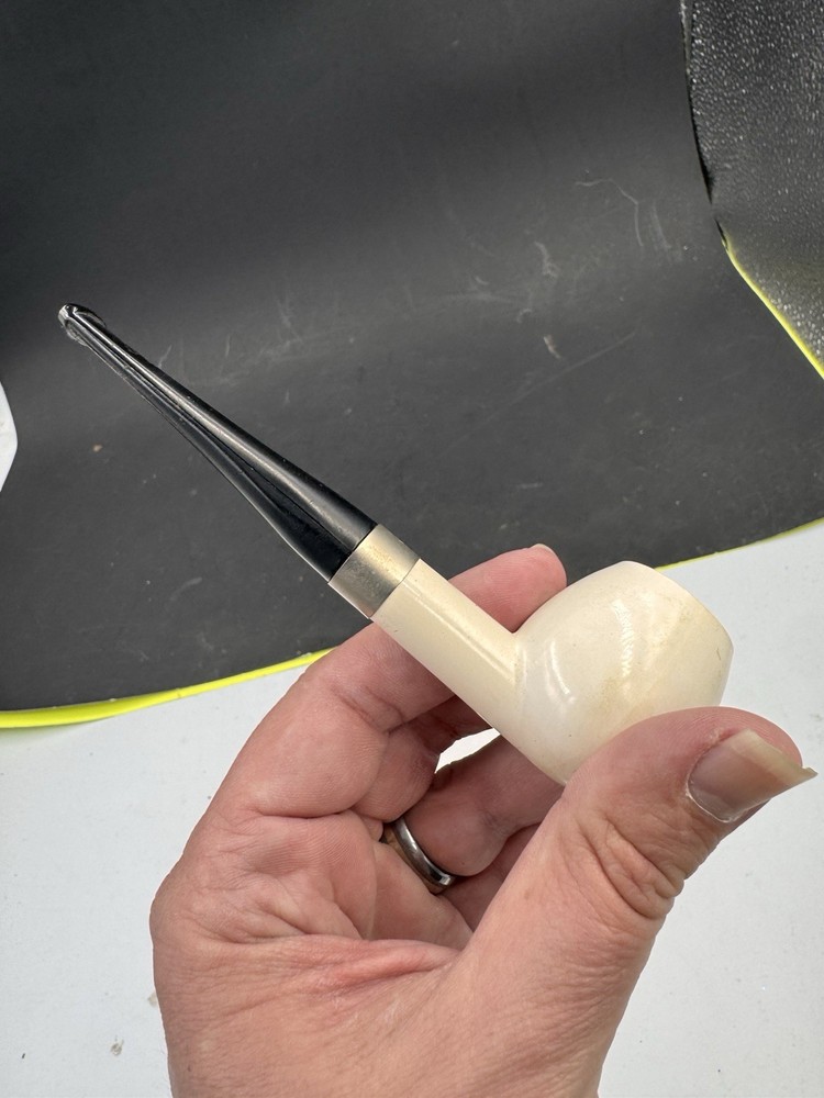 White Briar Estate Tobacco Pipe