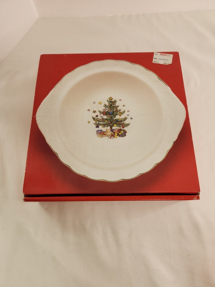 Nikko Happy Holidays NEW - VEGETABLE BOWL
