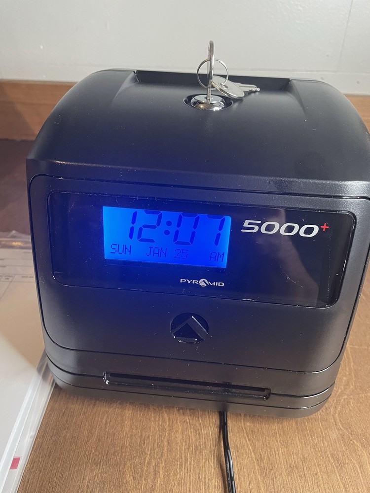 Pyramid Time Solutions 5000 Time Clock Auto Totaling With Keys Preowned