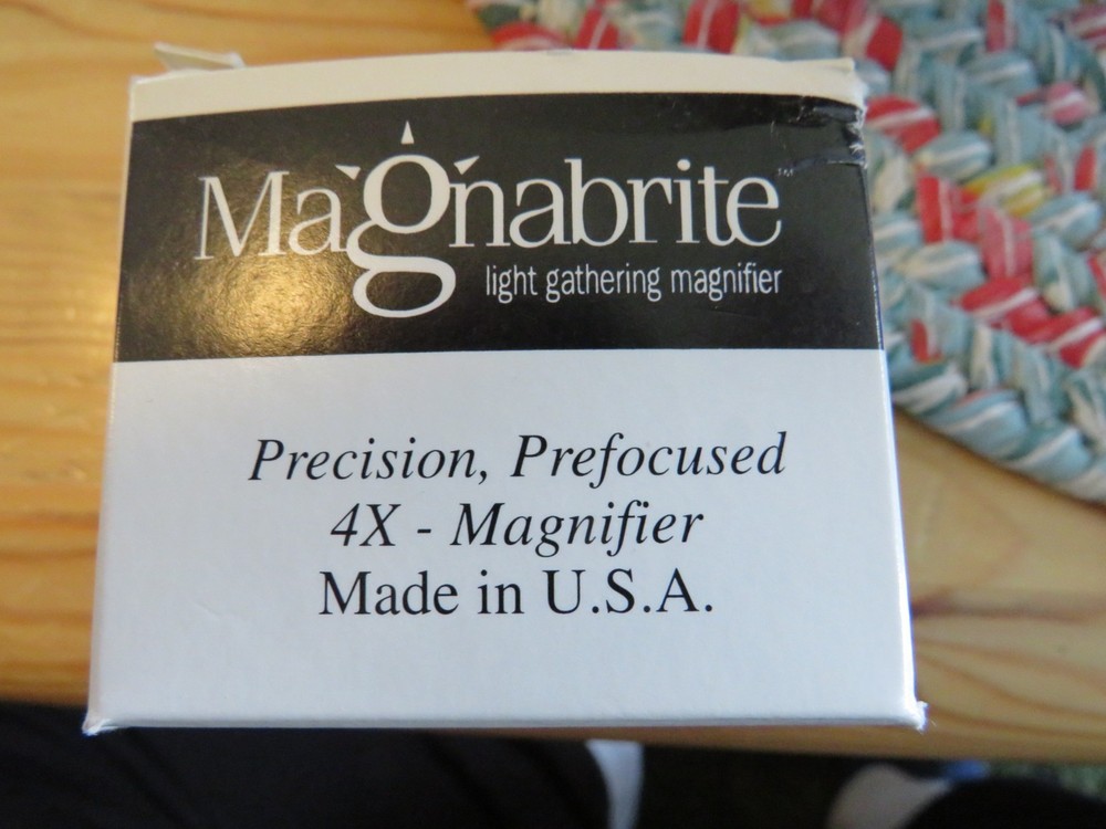 Magnabrite Light Gathering Precision, Prefocused Magnifier 4X, Size 2.5"