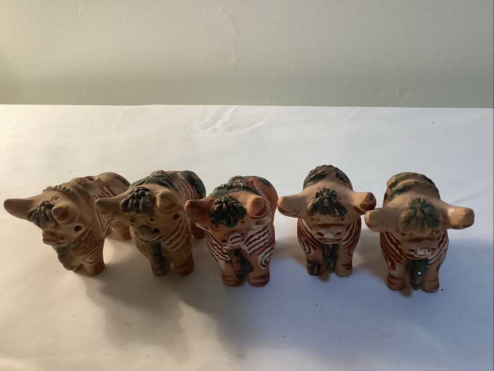Eppa Peru Artesian Hand Painted Bulls