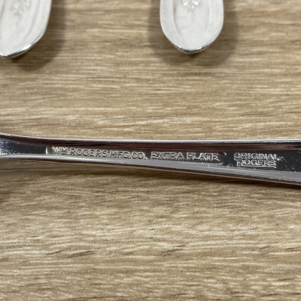 WM Rogers Extra Plate TRIUMPH Salad Forks 1941 Silverplate Flatware Set (4)