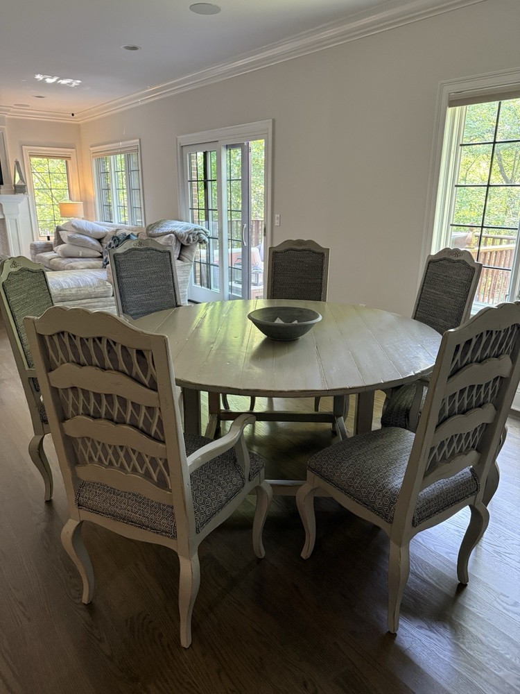 Kitchen Table And Chairs