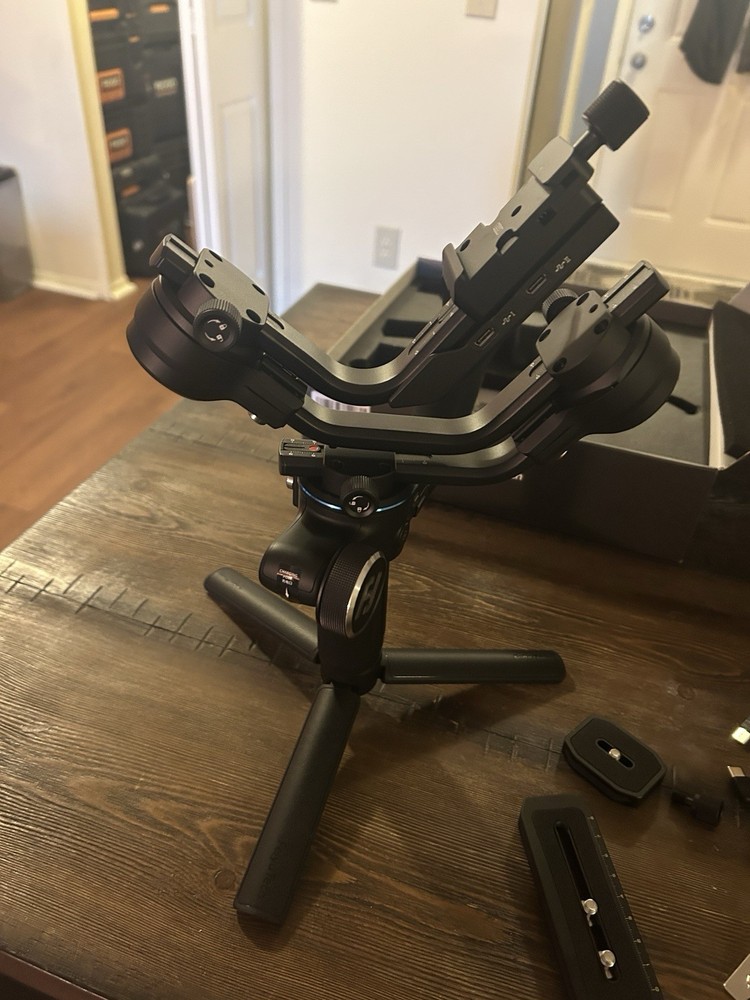 FeiyuTech Scorp-C Camera Gimbal (Perfect Condition)
