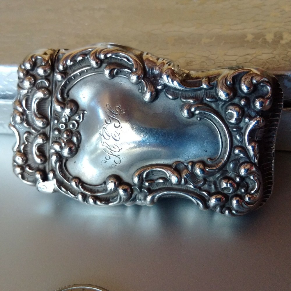 BEAUTIFUL ANTIQUE 1900S STERLING SILVER MATCH SAFE BOX SCROLLING PATTERN