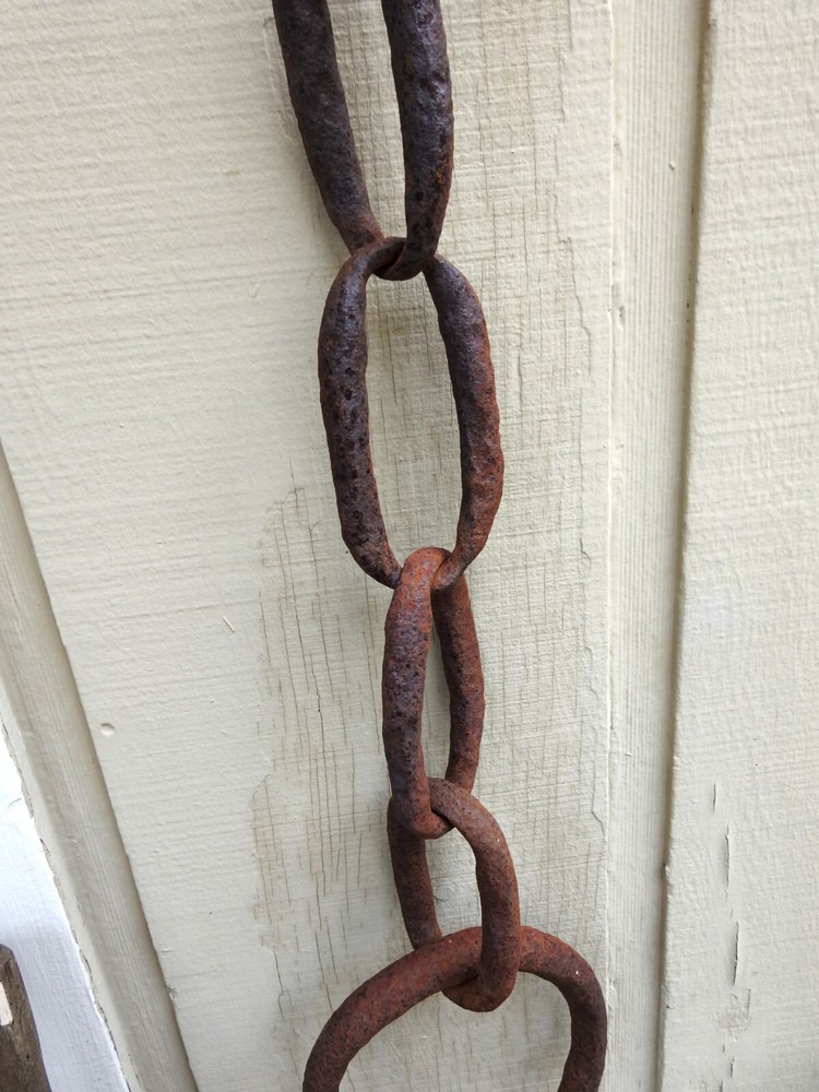 Antique Rusty Forge Iron Mooring Chain Garden Wall Decor