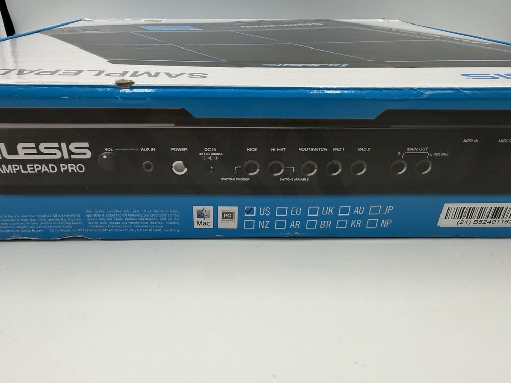Alesis Sample Pad Pro 8-Pad Percussion and Sample Triggering Instrument