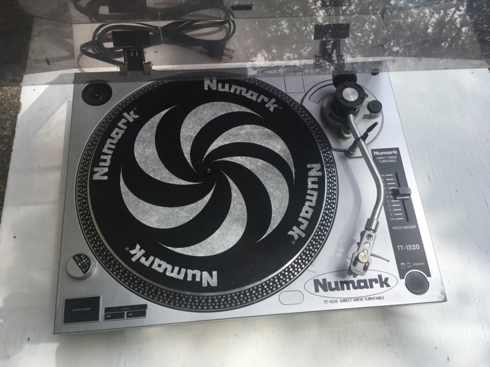 NUMARK tt-1520 Direct Drive Turntable w/o Needle