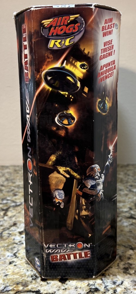 Air Hogs R/C 'VECTRON WAVE BATTLE' Interactive Laser Game by Spin Master (2011)