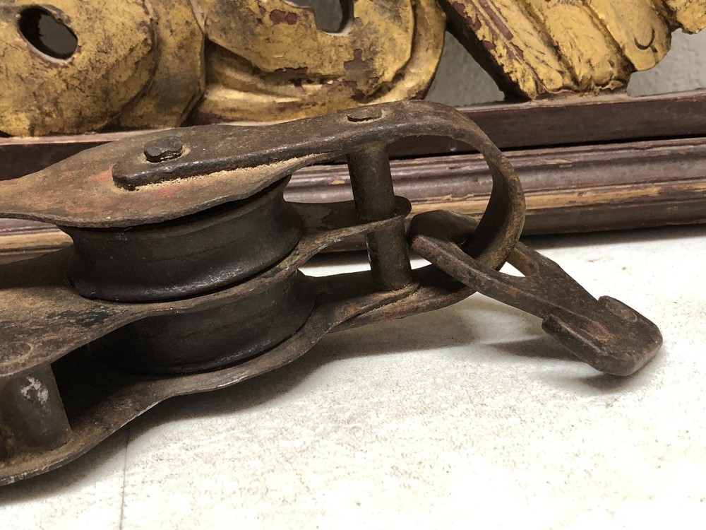 Antique Double Pulley - Rustic