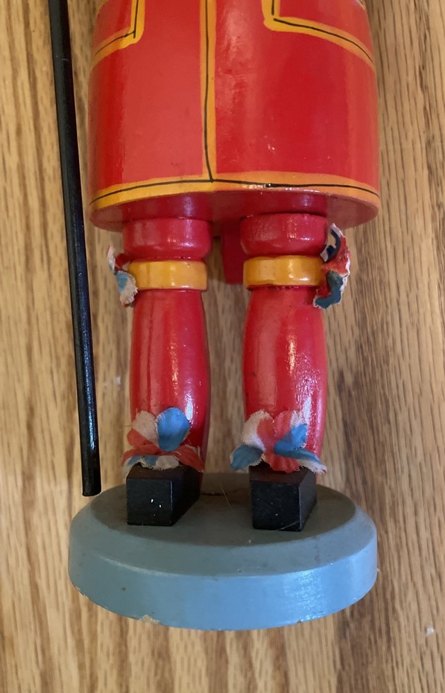 Solier Nutcracker Wooden 10” Tall