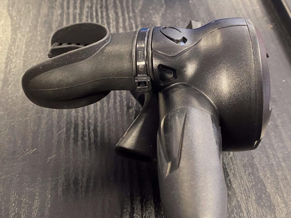 OCEANIC ALPHA CDX REGULATOR.