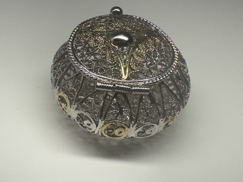 sterling silver 925 filigree round shape pill box
